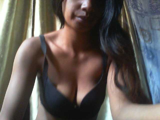 Mumul live cam on BongaCams