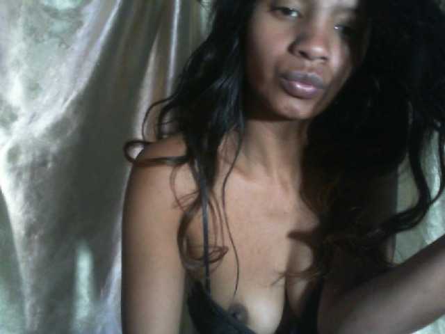 Mumul live cam on BongaCams