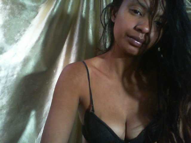 Mumul live cam on BongaCams
