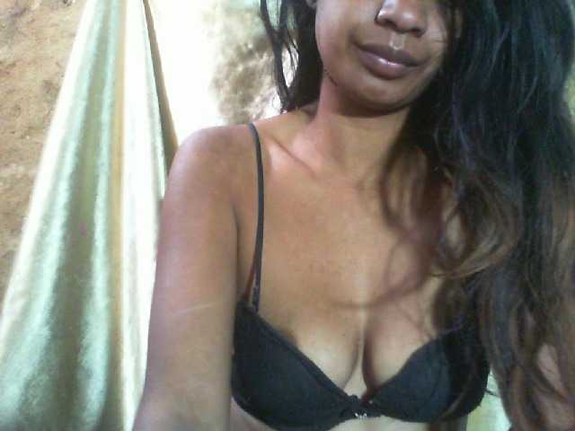 Mumul live cam on BongaCams