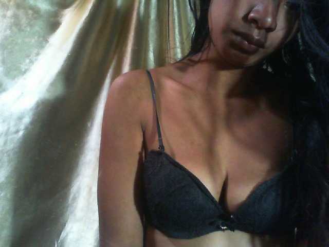 Mumul live webcam show