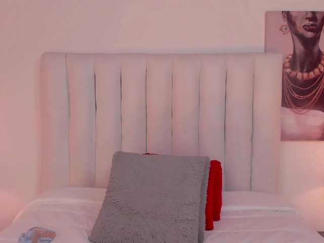 victoriaqueen2 live on BongaCams