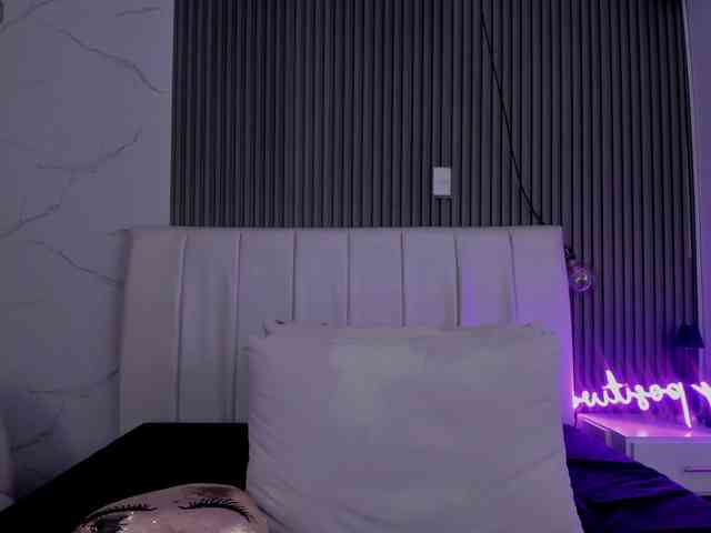 tamara-kisses webcam