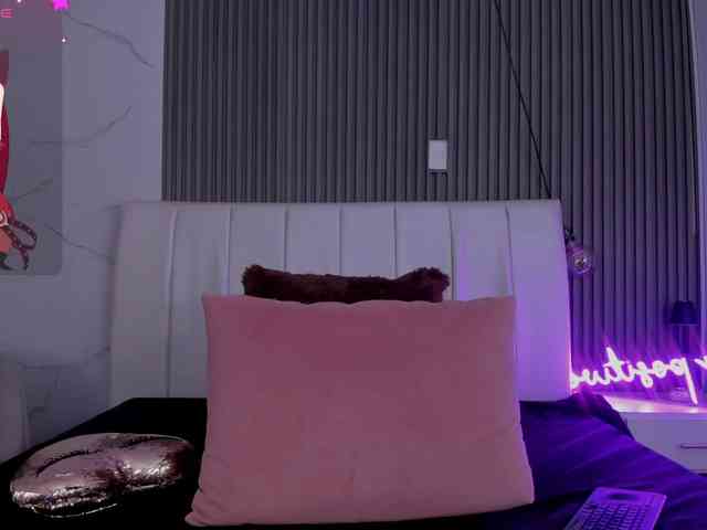 tamara-kisses webcam
