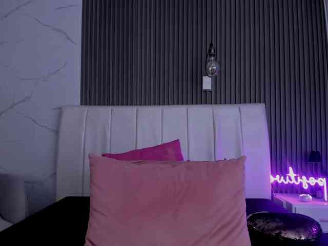 tamara-kisses webcam