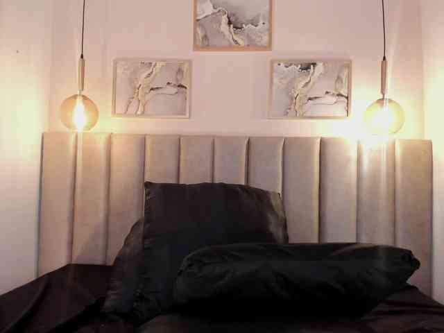 tamara-kisses webcam