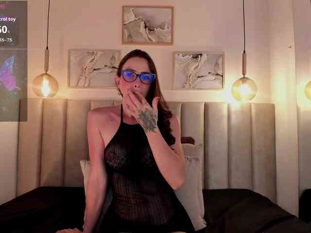 tamara-kisses