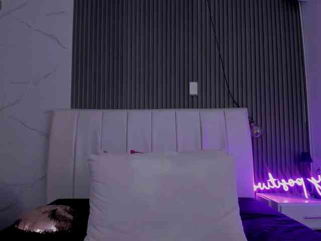 tamara-kisses webcam