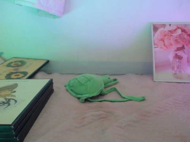 Meme-Miuu live cam on BongaCams