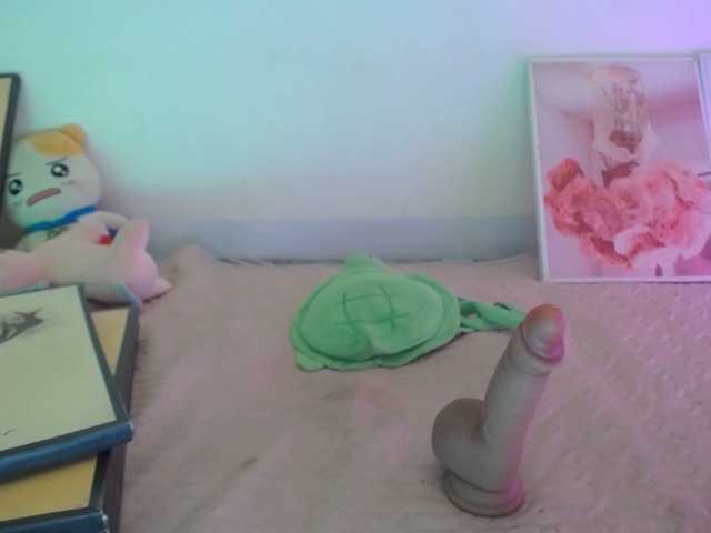 Meme-Miuu live cam on BongaCams