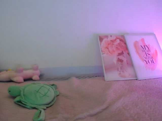 Meme-Miuu live cam on BongaCams