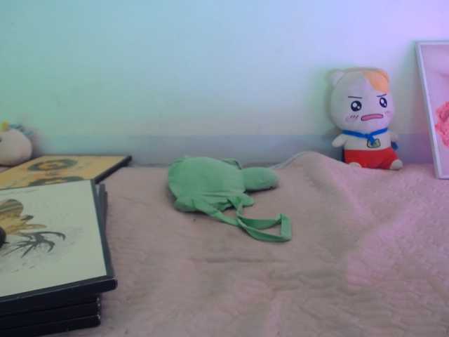 Meme-Miuu live cam on BongaCams