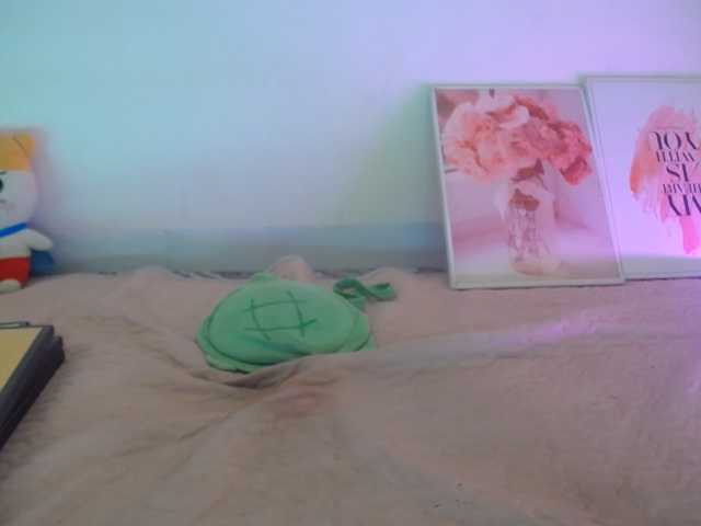Meme-Miuu live cam on BongaCams