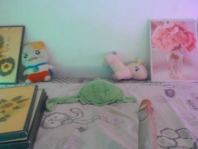 Meme-Miuu live cam on BongaCams