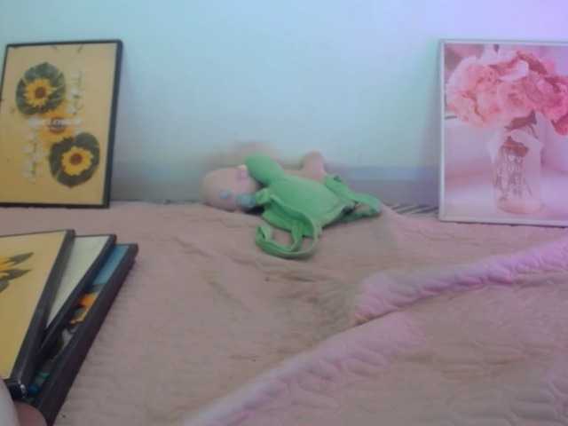 Meme-Miuu live cam on BongaCams