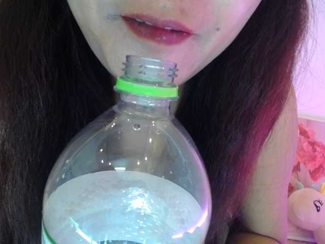 Meme-Miuu live cam on BongaCams