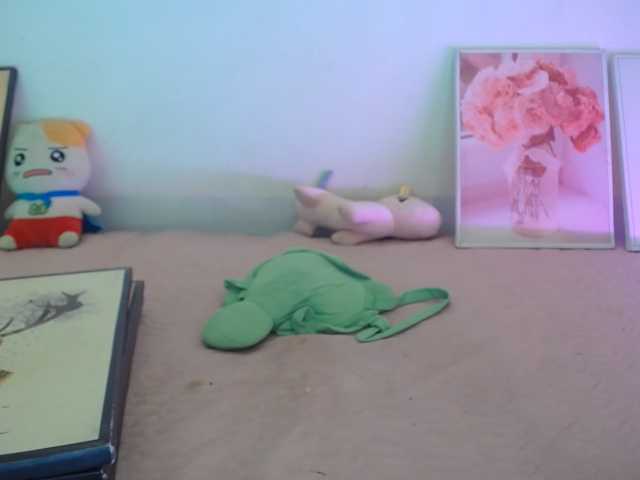 Meme-Miuu live cam on BongaCams