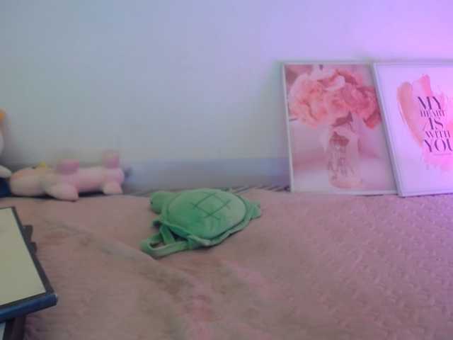 Meme-Miuu live cam on BongaCams