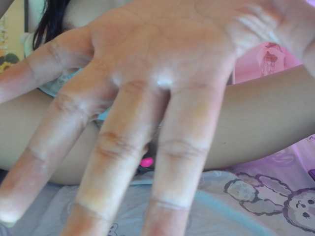 Meme-Miuu live cam on BongaCams