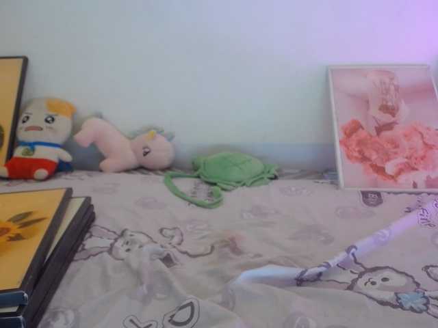 Meme-Miuu live cam on BongaCams