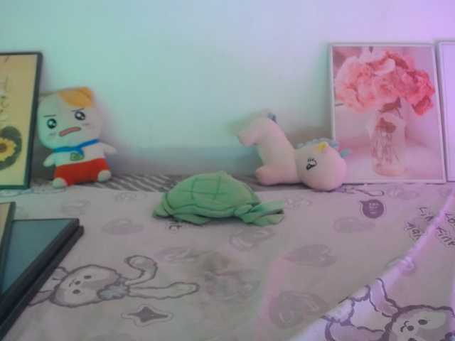 Meme-Miuu live cam on BongaCams