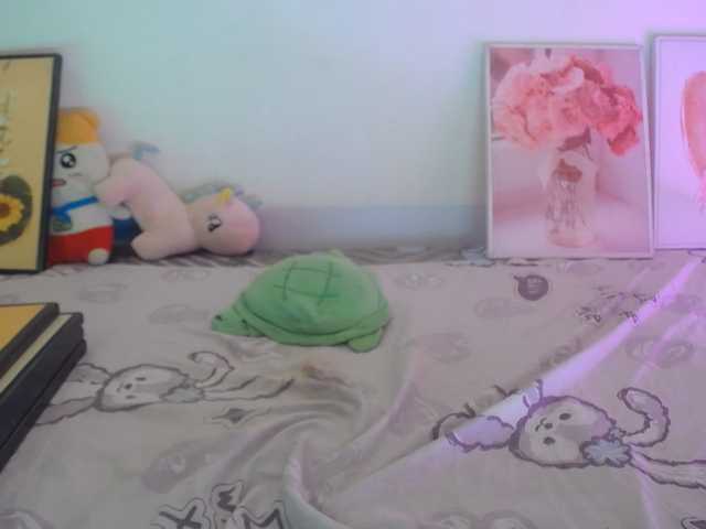 Meme-Miuu live cam on BongaCams