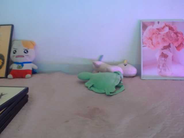 Meme-Miuu live cam on BongaCams