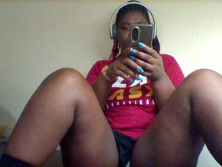 Sexxy-slim-honey's Live Webcam