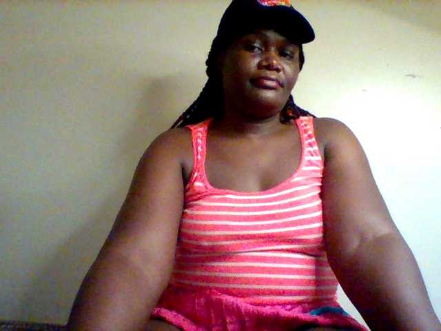Sexxy-slim-honey live cam on BongaCams