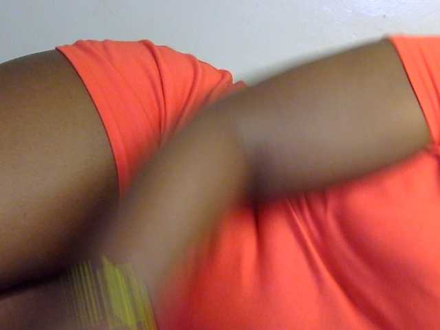 Sexxy-slim-honey live cam preview