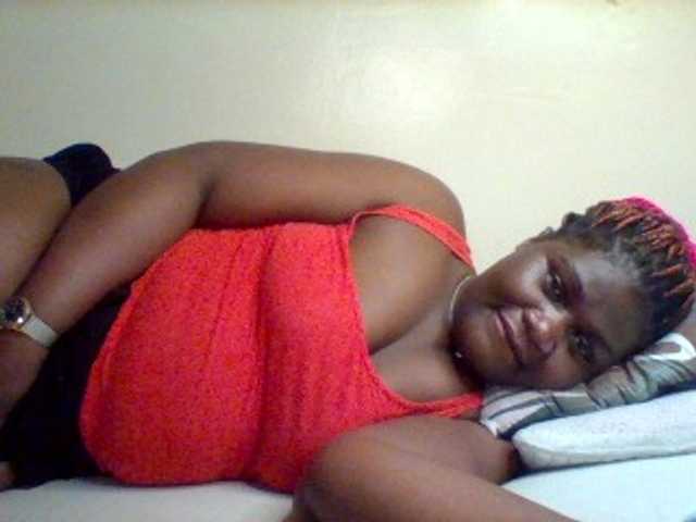 Sexxy-slim-honey live cam on BongaCams