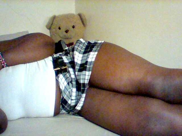 Sexxy-slim-honey live cam on BongaCams