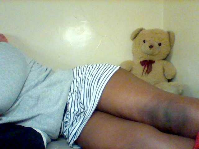 le modèle Sexxy-slim-honey est en webcam porno dans un show sur le site bongacams, il possède les tags suivants: Ebony,Brunette,Hairy