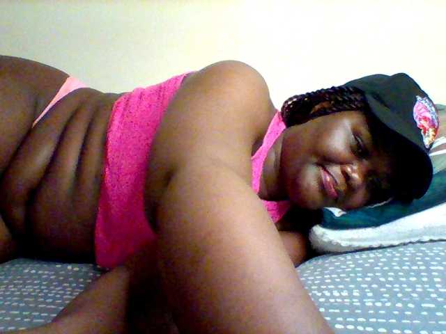 Sexxy-slim-honey live cam on BongaCams