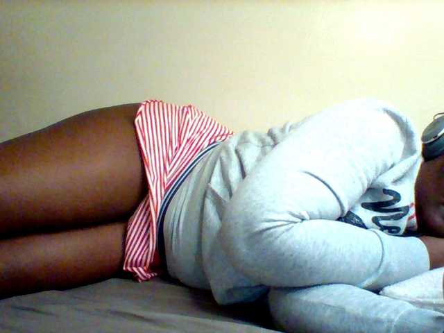 Sexxy-slim-honey