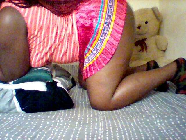 Sexxy-slim-honey live cam on BongaCams