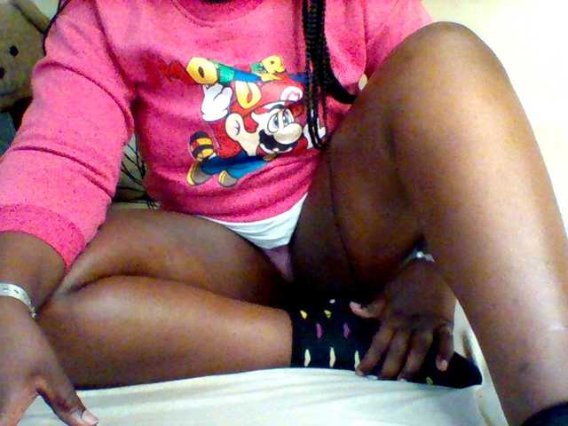 Sexxy-slim-honey live cam on BongaCams