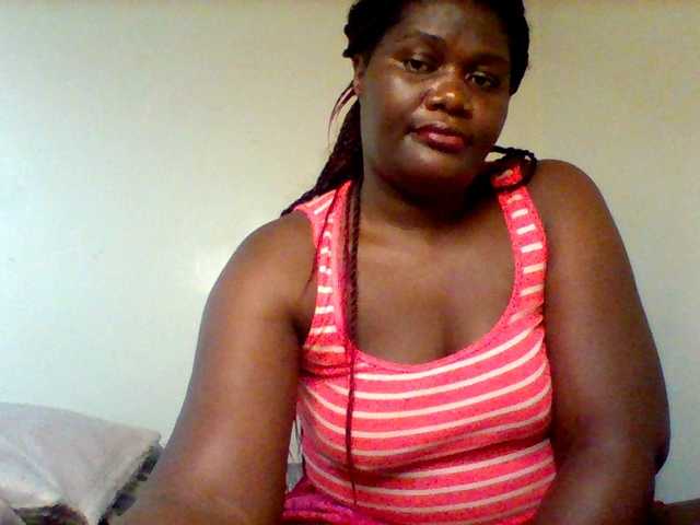 Sexxy-slim-honey live cam on BongaCams