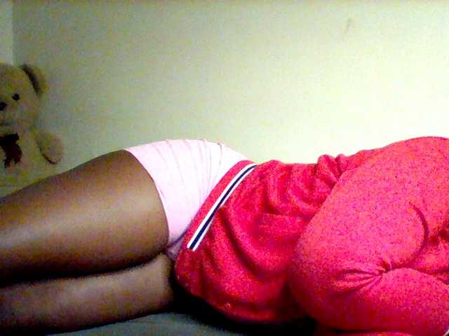 Sexxy-slim-honey live cam on BongaCams