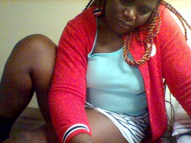 Sexxy-slim-honey live cam on BongaCams