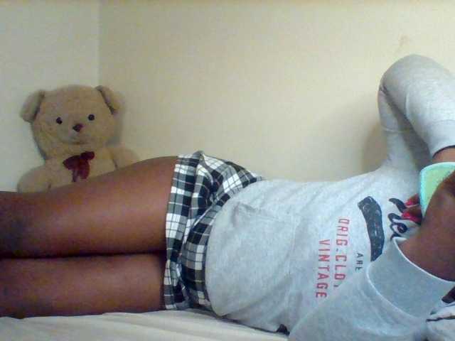 Sexxy-slim-honey live cam on BongaCams