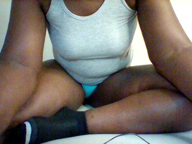 Sexxy-slim-honey live cam on BongaCams