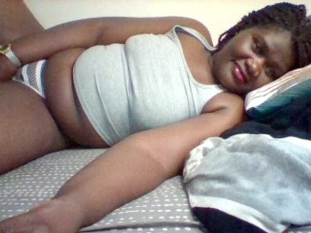 Sexxy-slim-honey live cam on BongaCams