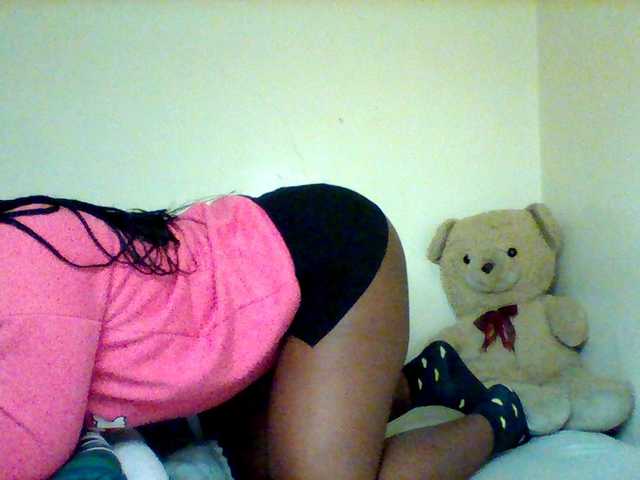 Sexxy-slim-honey live cam on UnifiedCams