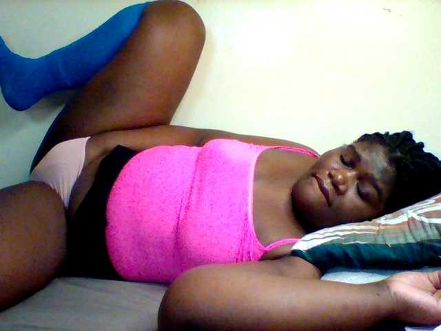 Sexxy-slim-honey live webcam show