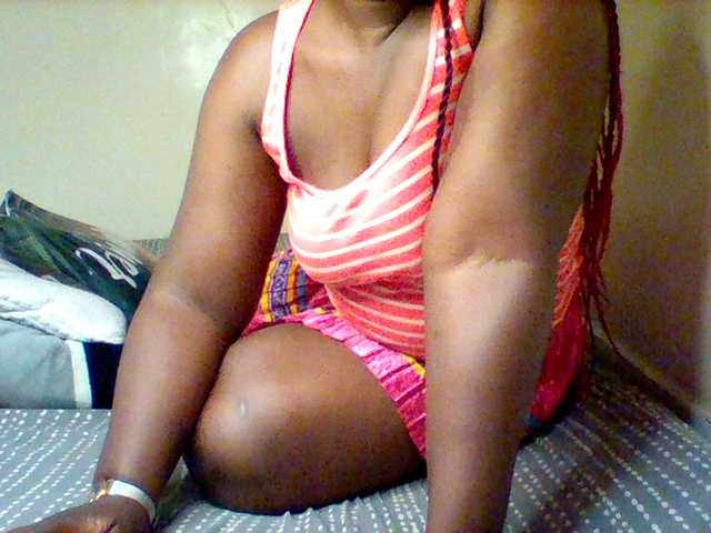 Sexxy-slim-honey live cam on BongaCams