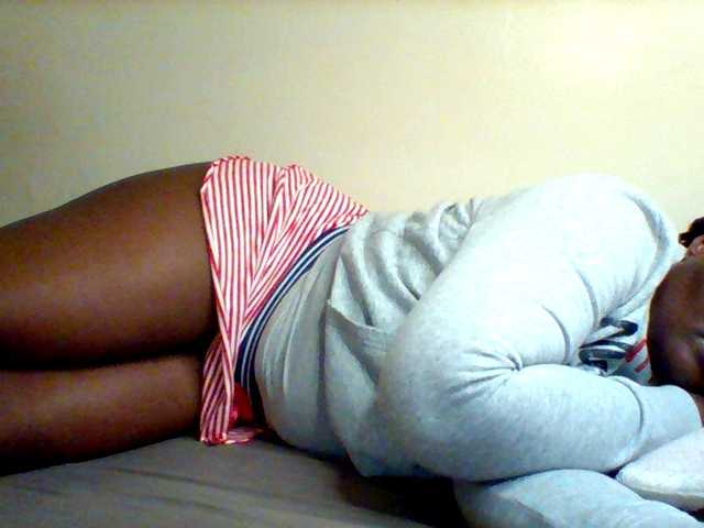 Sexxy-slim-honey live webcam show