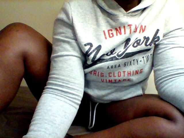 Sexxy-slim-honey webcam