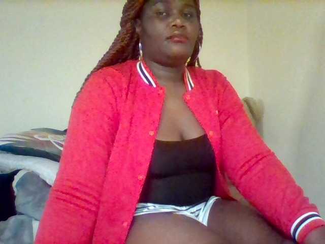 Sexxy-slim-honey live cam on BongaCams