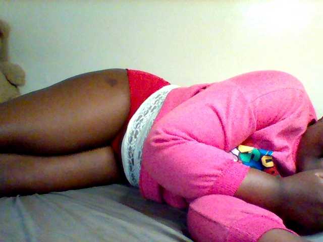 Sexxy-slim-honey live cam on BongaCams
